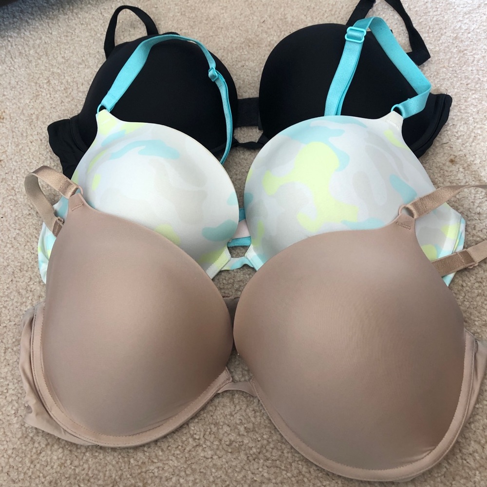 Victoria’s Secret Plunge Bra Bundle (38D)